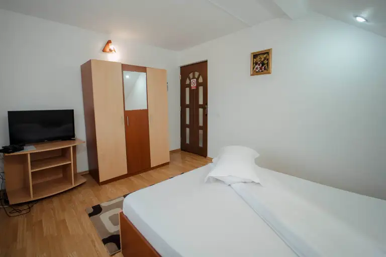 Camera 5 5